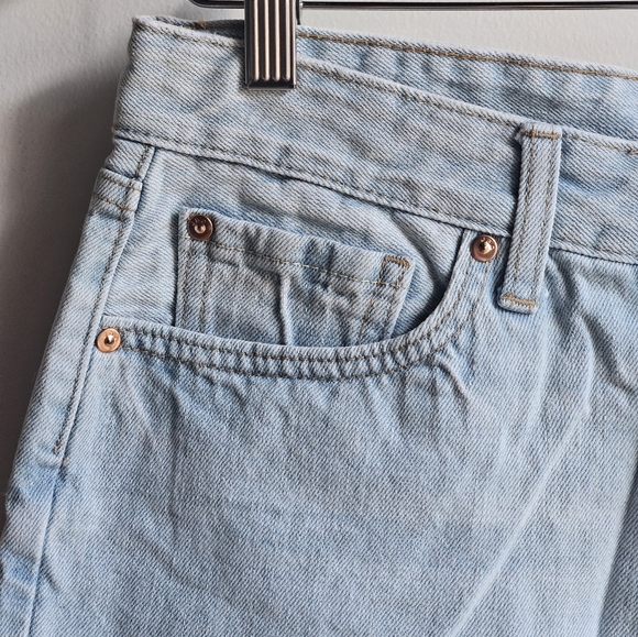 JBD High-Rise Light Wash Denim Shorts in Women's L - Picture 3 of 16